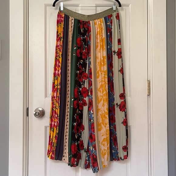 Anthropologie | Spirited patchwork wide-leg trousers - Picture 7 of 11